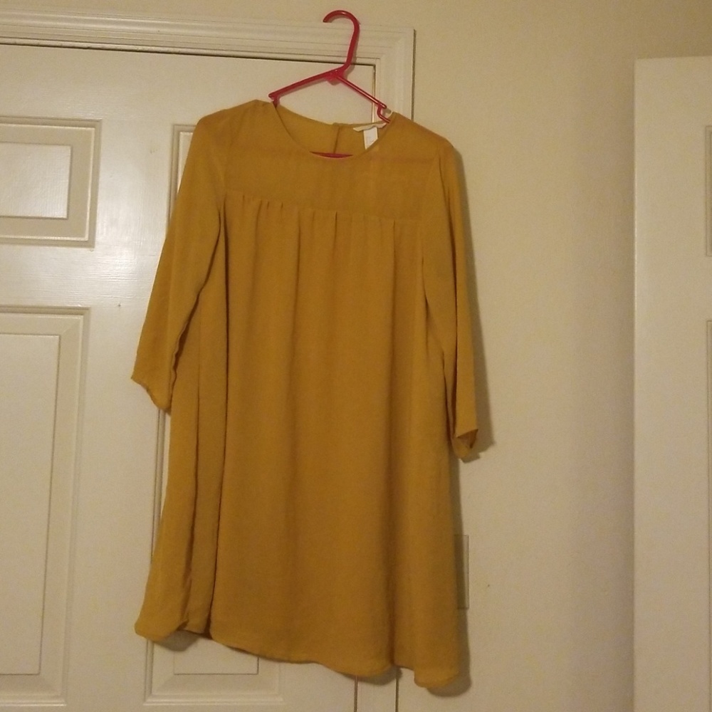 Mid-length dress